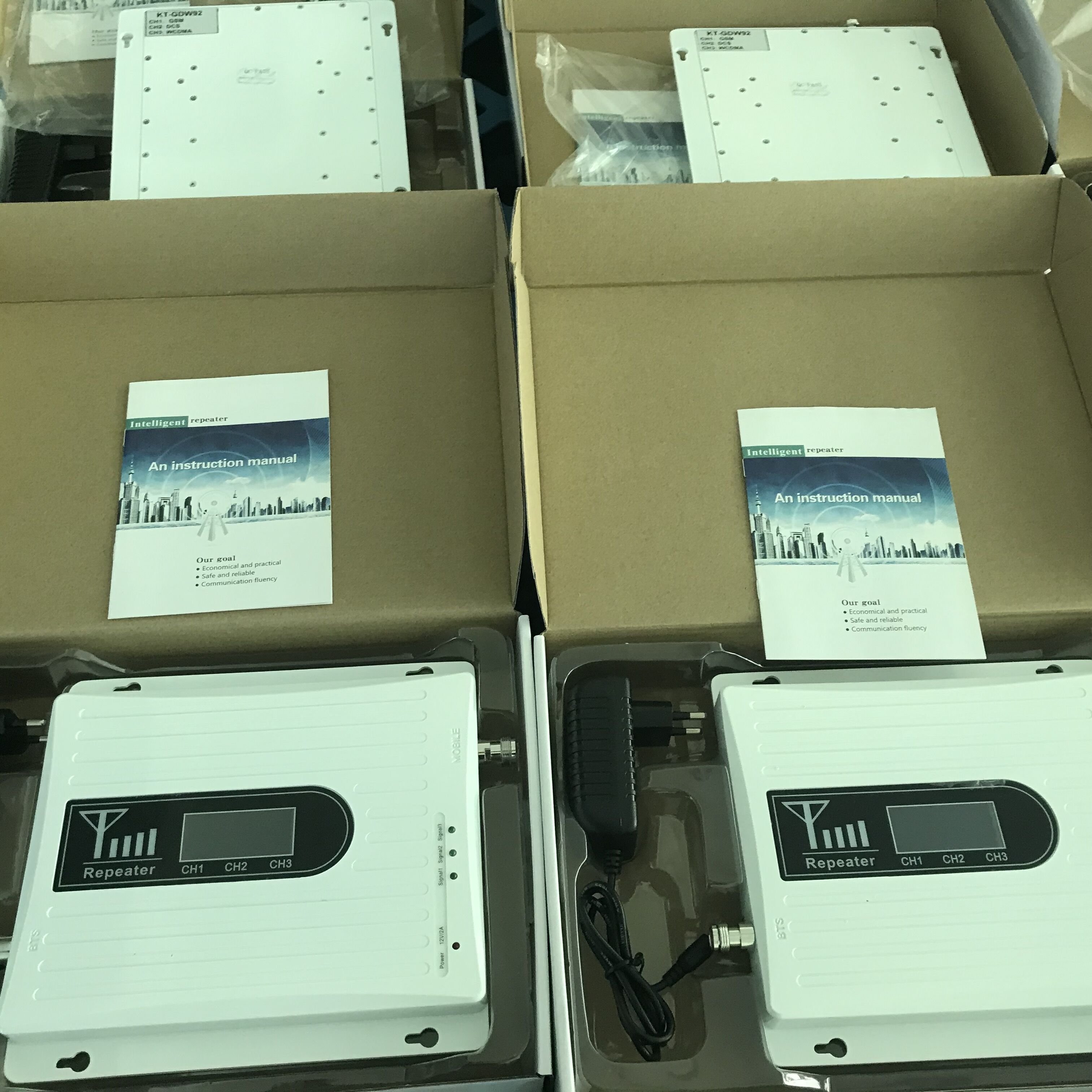 Europe B1/B3/B20 triband network booster signal repeater booster 2g 3g 4g mobile signal booster 800 1800 2100
